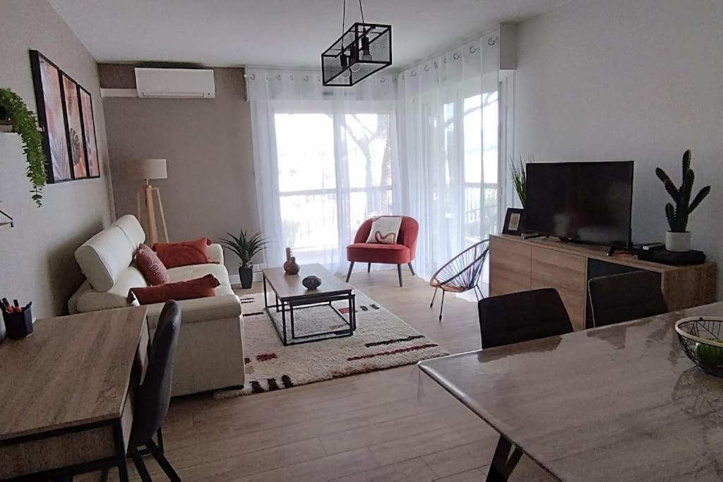 Les Geraniums, Bel Appartement Renove, Proche Plage Et Commerces La Seyne-sur-Mer Exterior foto
